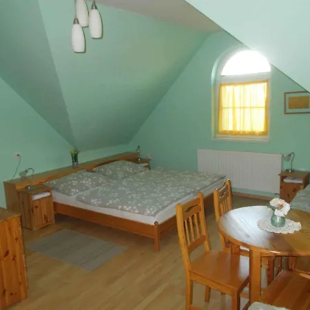 - Balaton 20231 別荘 *